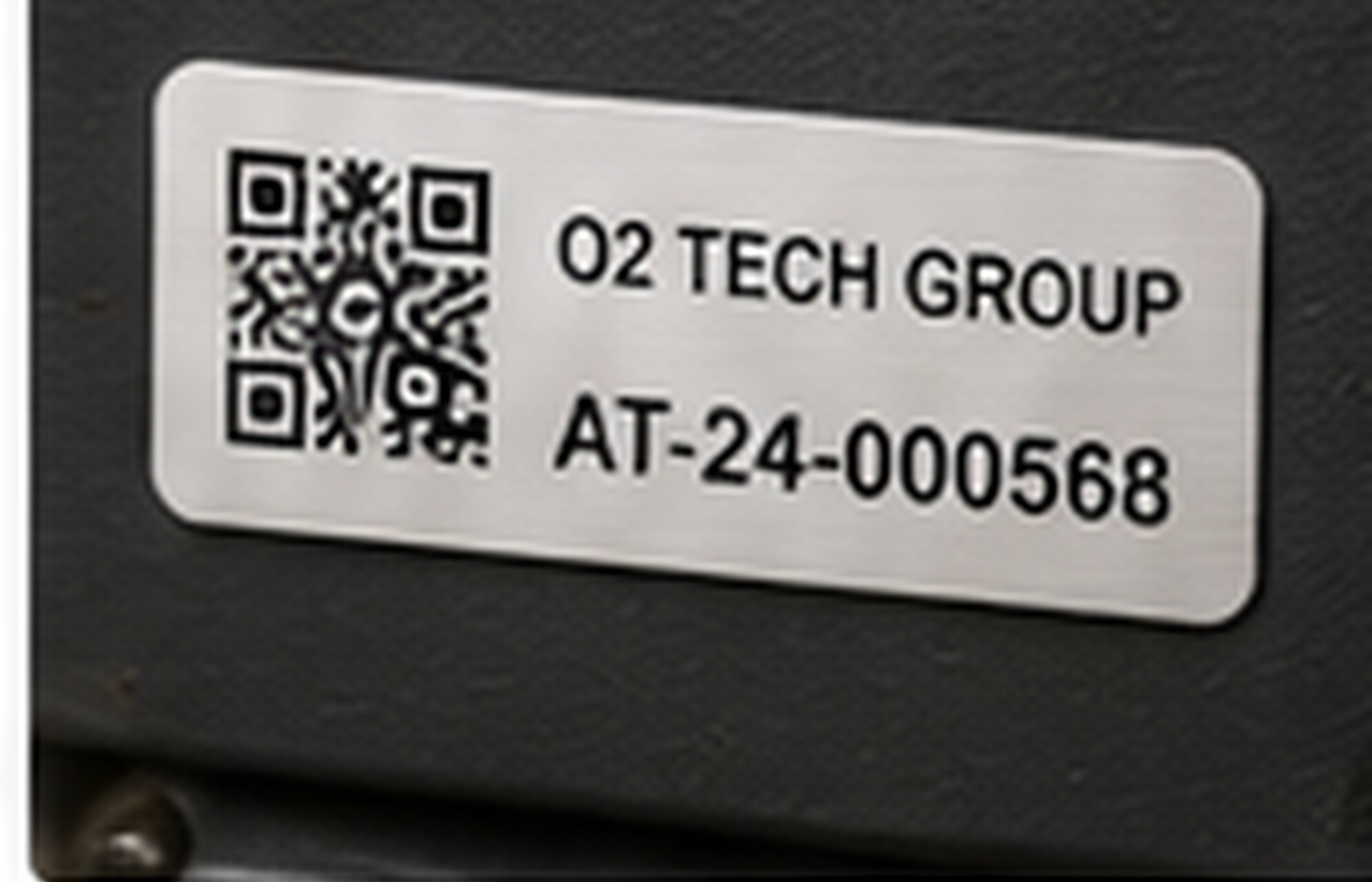 Adhesive Metalphoto asset label with QR code